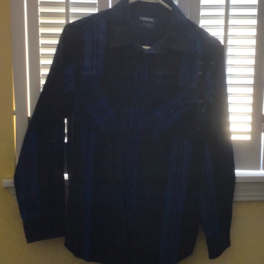 Like new, barely worn boys L tony hawk shirt LS
